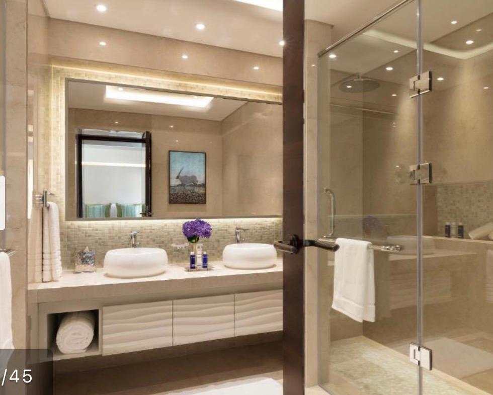 Souq Al Wakra Hotel Bathroom